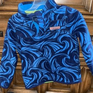 Vineyard vines toddler fleece jacket. Blue wave pattern